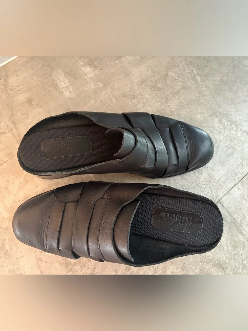 Enzo Angiolini mules black textured woven leather
